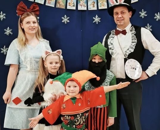Семья Варухиных из Котельнича &mdash; победители конкурса &laquo;Фабрика новогодних чудес&raquo;