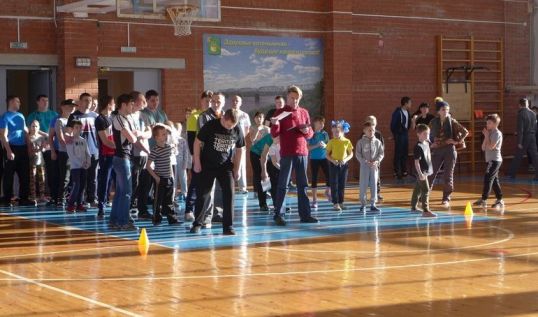 В Котельниче прошел зимний фестиваль ГТО "Отцовский патруль"