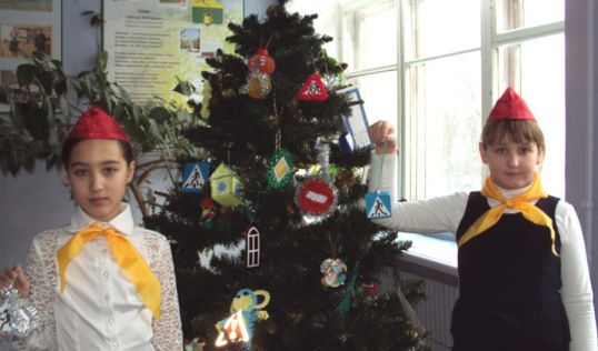 Елочка для автолюбителя