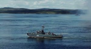 Тральщик «Котельнич» принял участие в праздновании Дня ВМФ. ВИДЕО