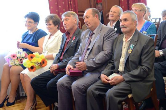 Котельничанам вручили государственные награды