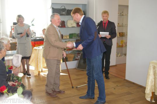 Награждены памятным знаком