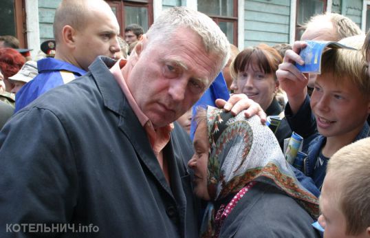 Достучаться до Жириновского